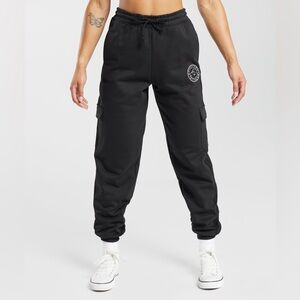Gymshark Women’s Legacy Joggers Black Oversized Cargo Sweatpants M
